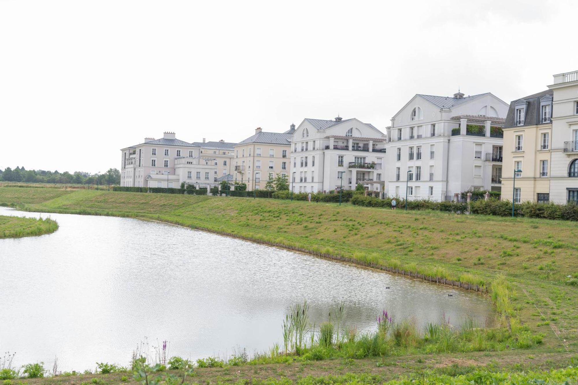 Air-Conditioned Apartment, Walking Distance To Disney - Disney Magical Homes, Paris Serris Exterior photo